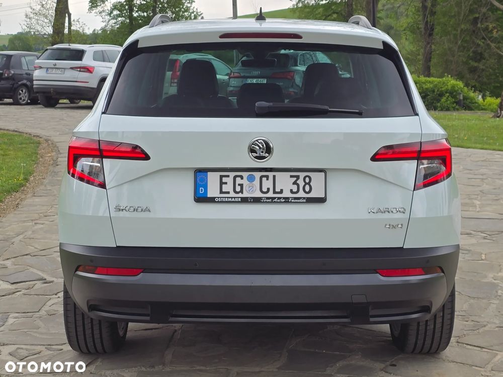 Skoda Karoq 2.0 TDI SCR 4x4 DSG Sportline - 9