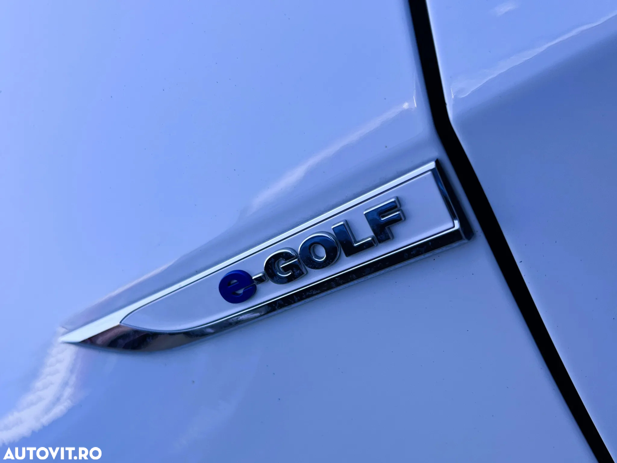 Volkswagen e-Golf - 23