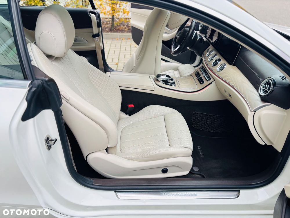 Mercedes-Benz Klasa E 400 4Matic Coupe 9G-TRONIC AMG Line - 14
