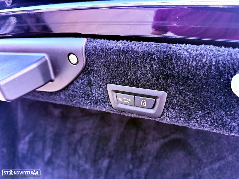 Rolls Royce Ghost Black Badge - 49