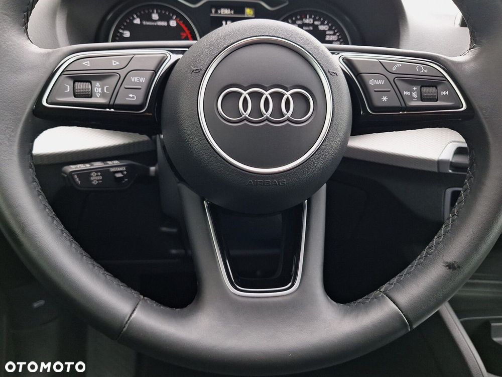 Audi Q2 35 TFSI S tronic - 13