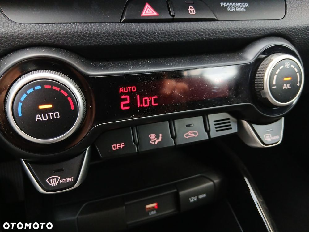 Kia Stonic 1.2 L - 26