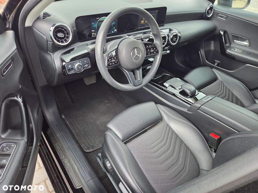 Mercedes-Benz Klasa A 180 d 7G-DCT Style - 11