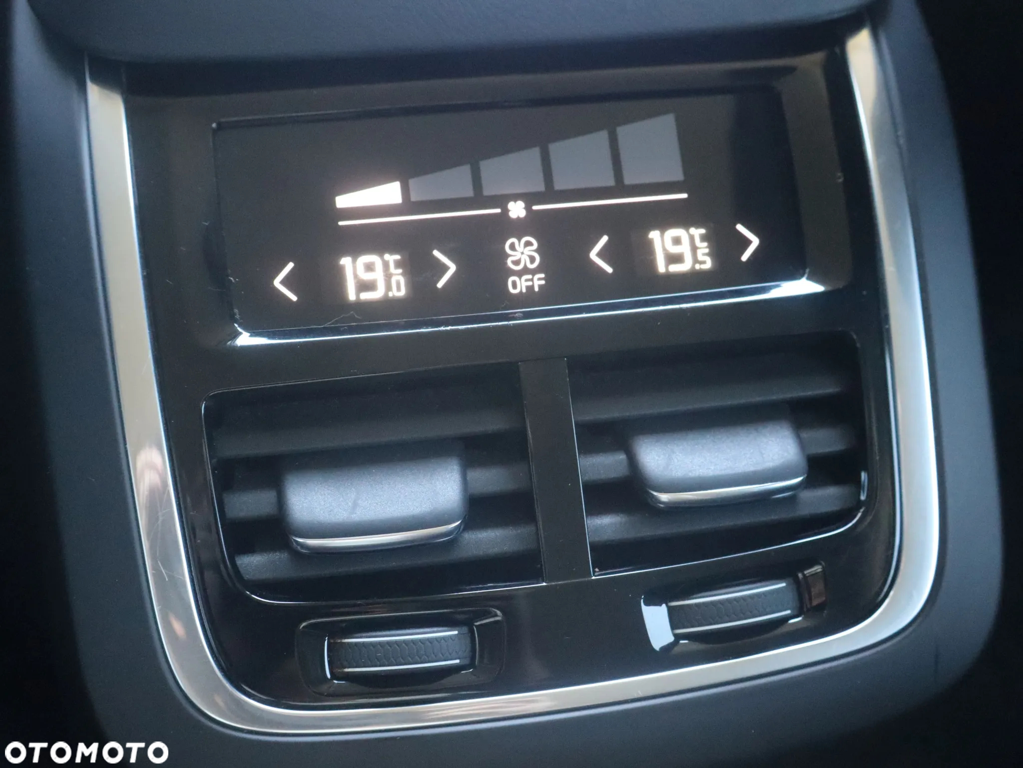 Volvo XC 90 D5 AWD Inscription - 24