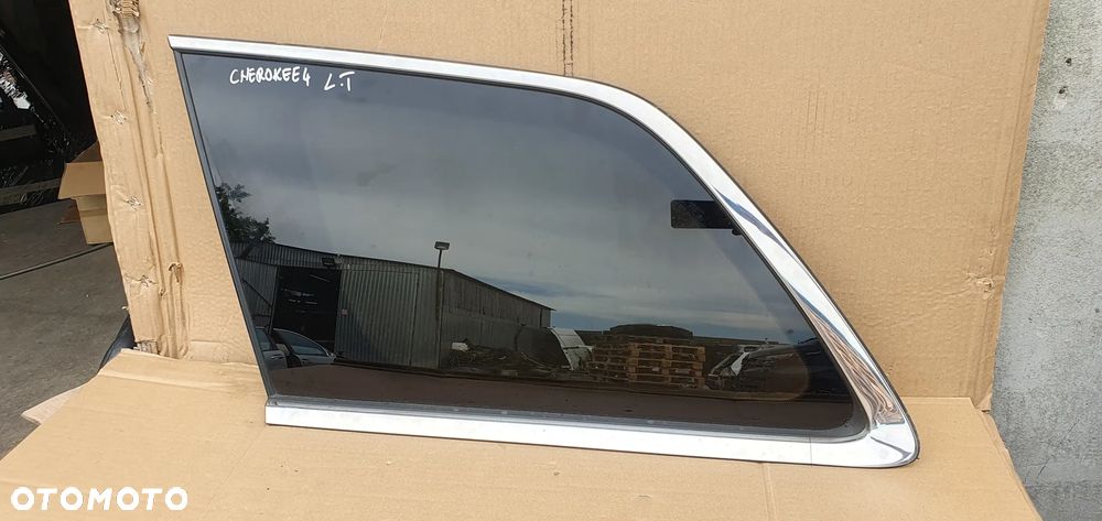 Szyba lewy tył tylna lewa karoseryjna Jeep Grand Cherokee IV WK2 - 5