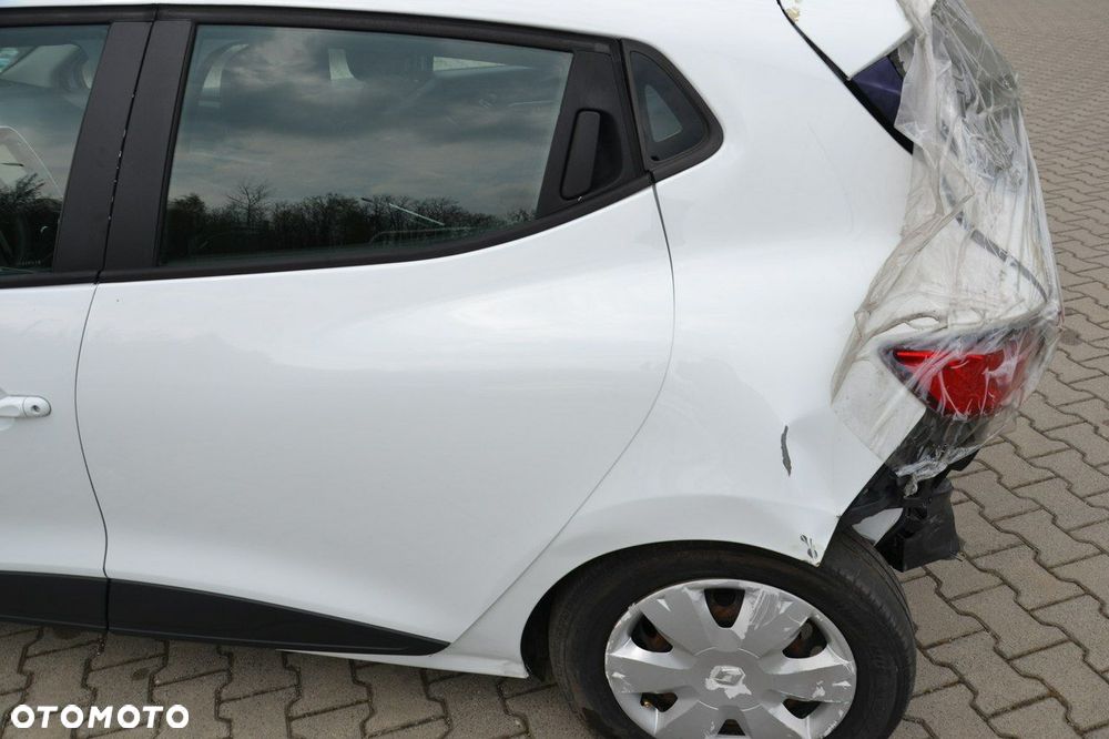 Renault Clio - 12