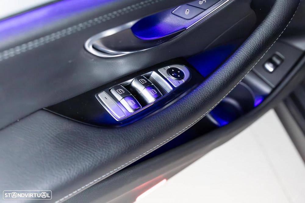 Mercedes-Benz E 300 de T 9G-TRONIC AMG Line - 20