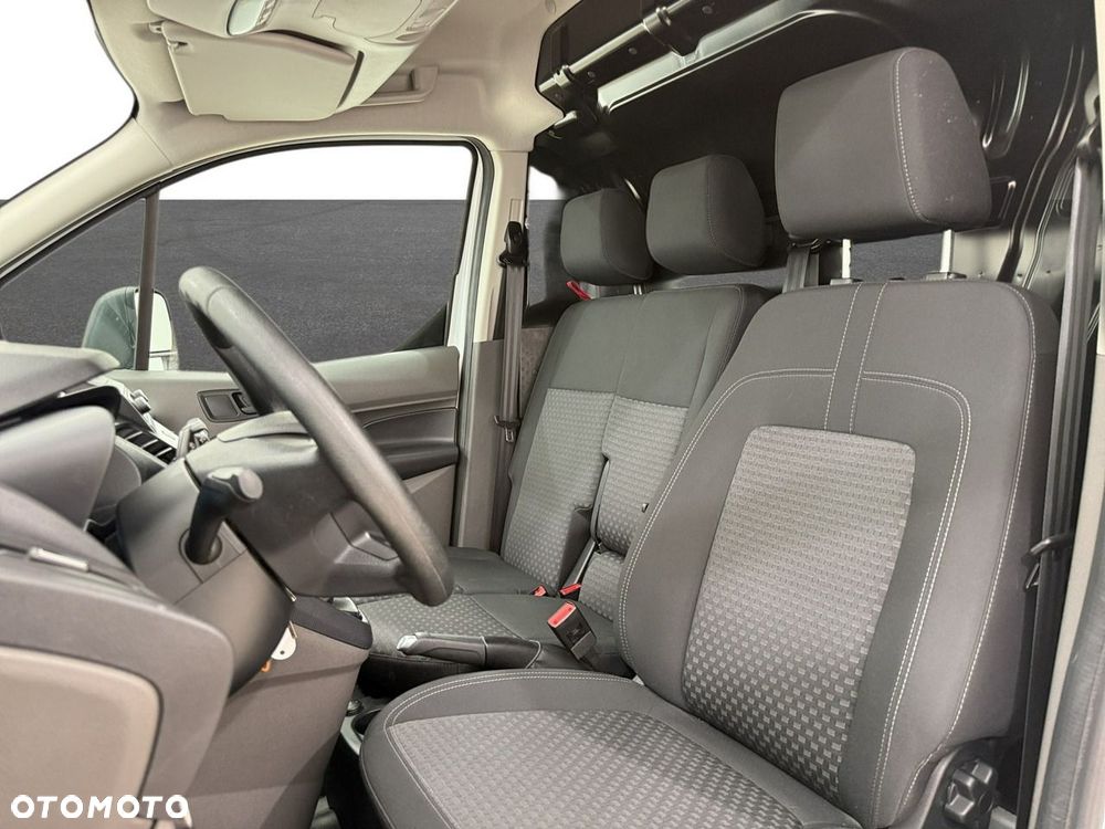 Ford Transit Connect - 17