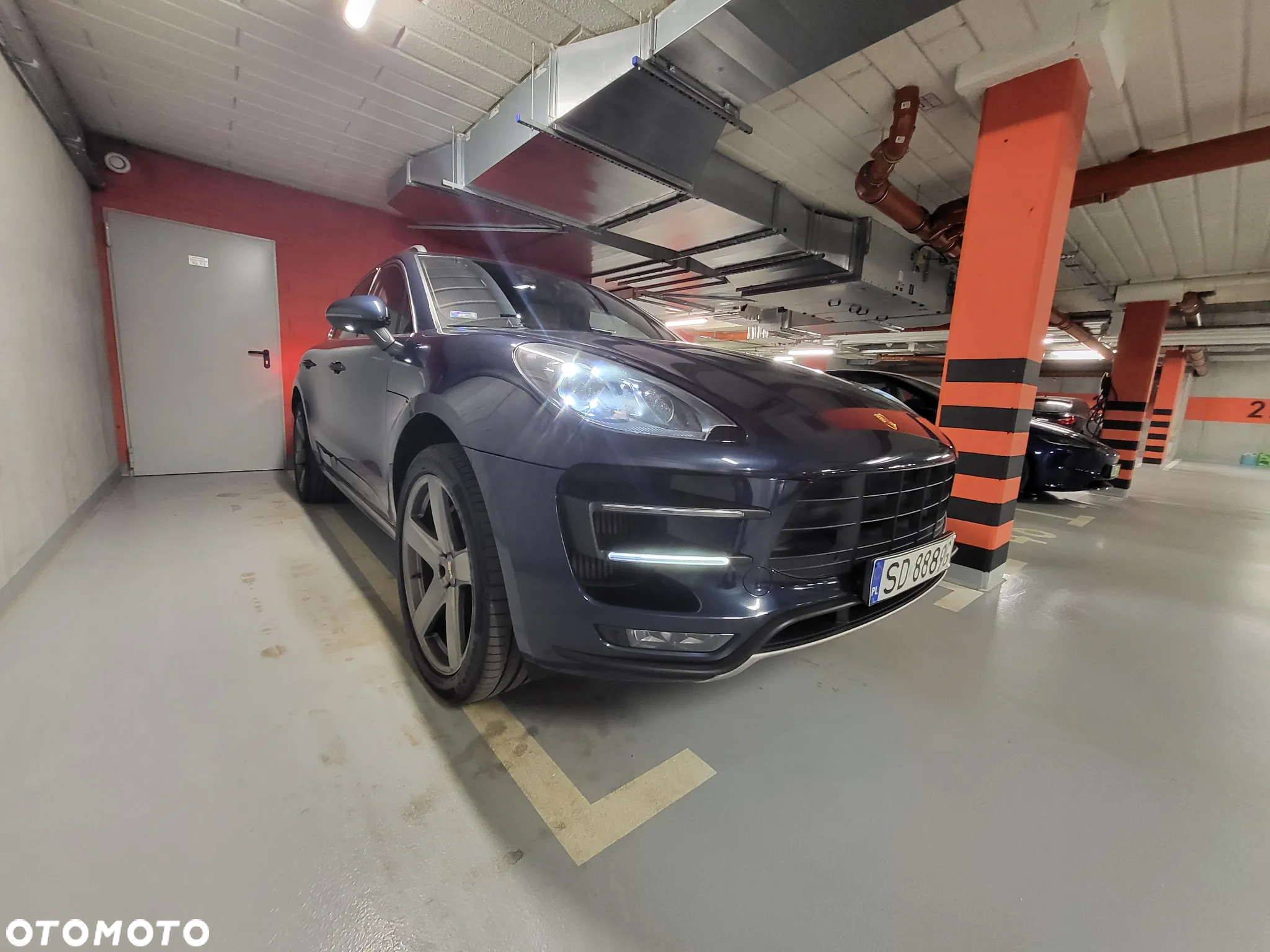 Porsche Macan Turbo - 18