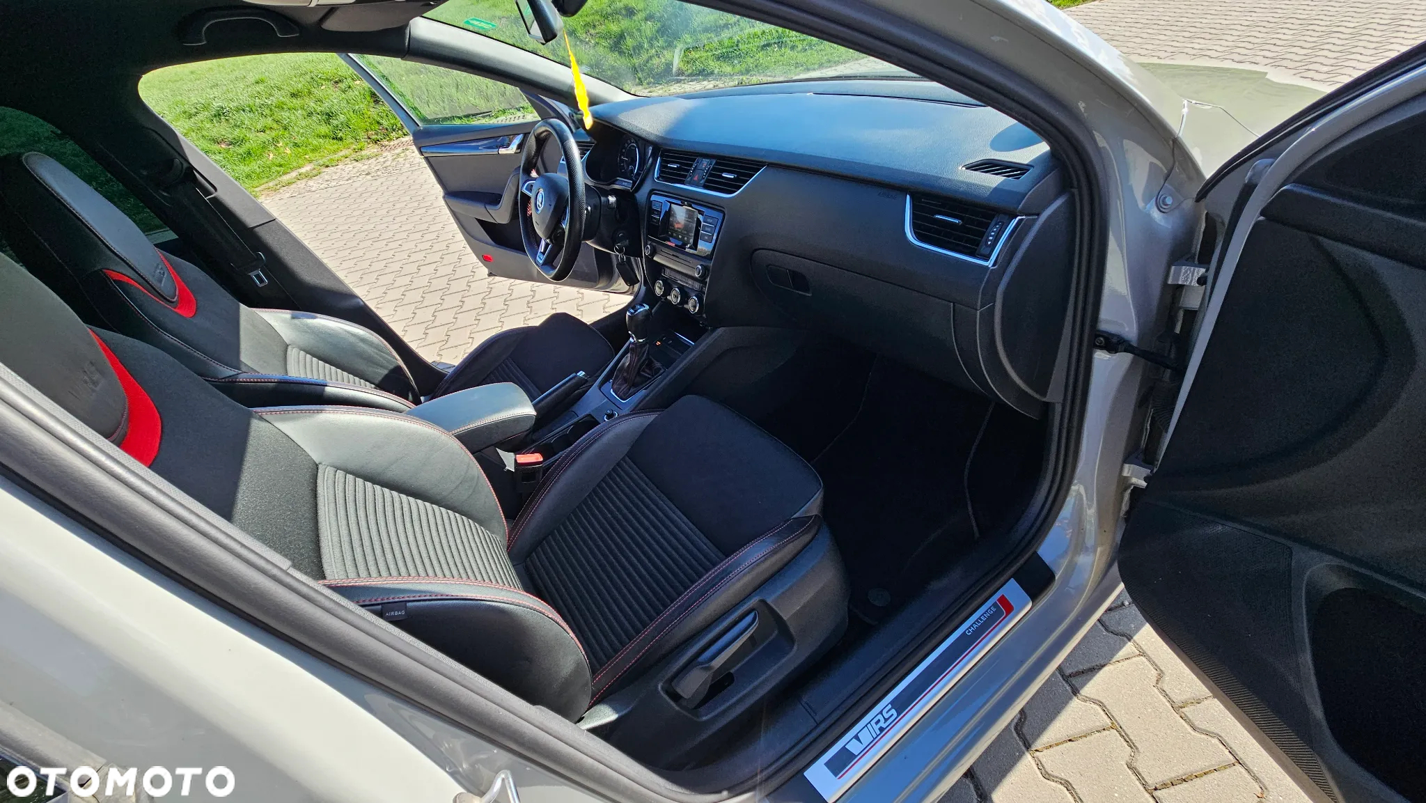 Skoda Octavia 2.0 TDI RS Challenge DSG - 9