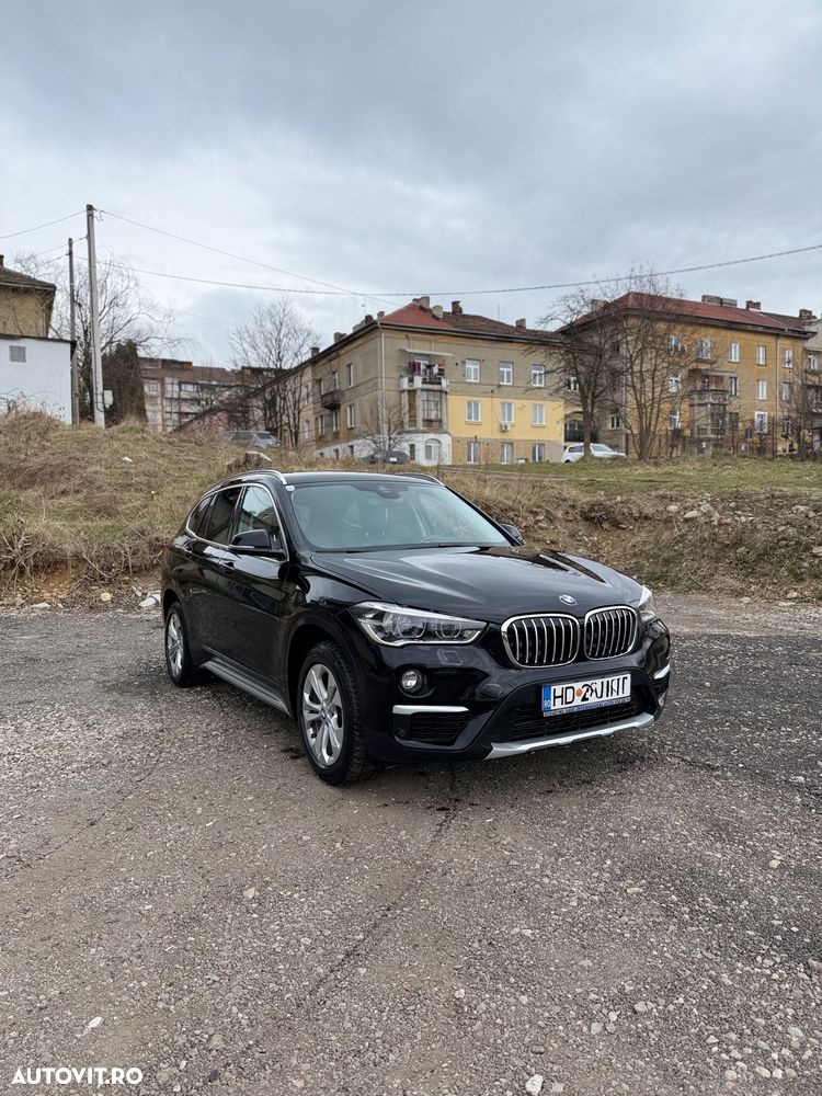 BMW X1 sDrive18d Aut. Sport Line - 7