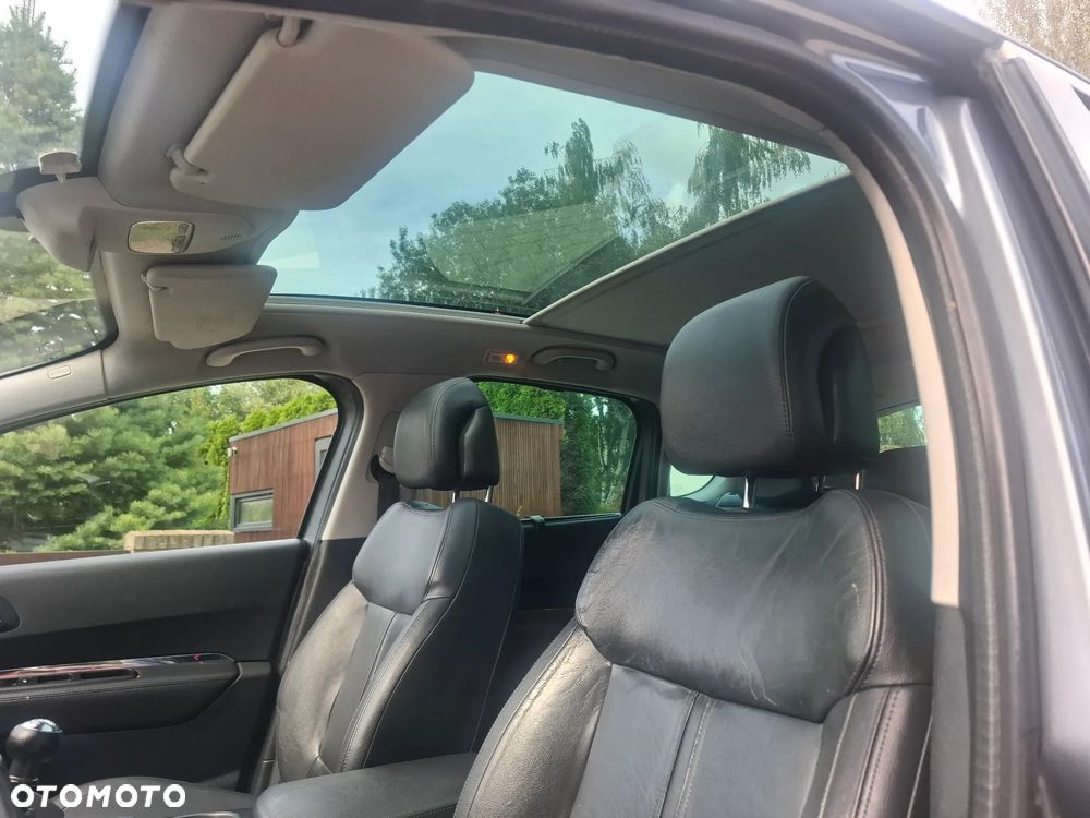 Peugeot 3008 2.0 HDi Premium - 9