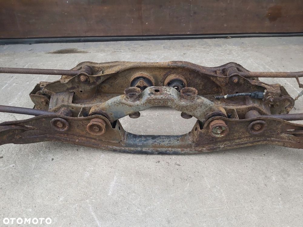 LEXUS RX II 330 350 belka zawieszenia tył sanki - 5