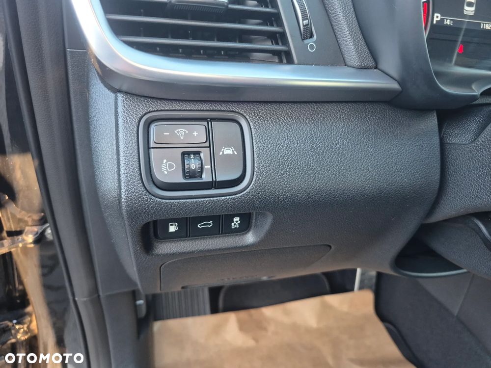 Kia Optima Sportagon 1.6 T-GDI DCT OPF GT Line - 36