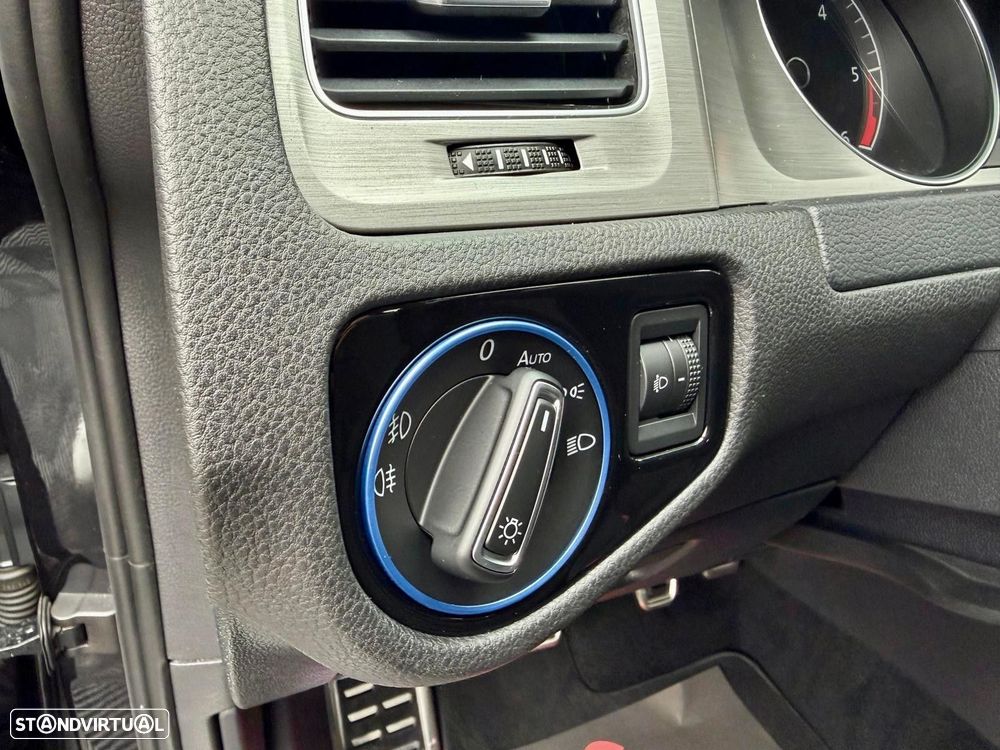 VW Golf 1.6 TDi BlueMotion Confortline - 12