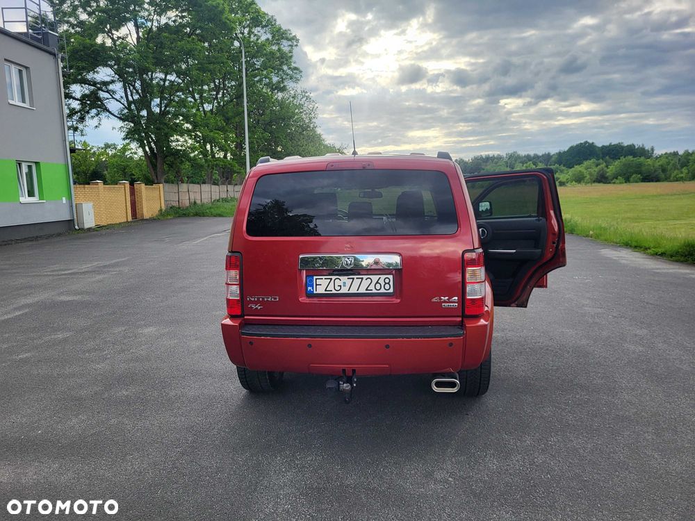 Dodge Nitro - 3