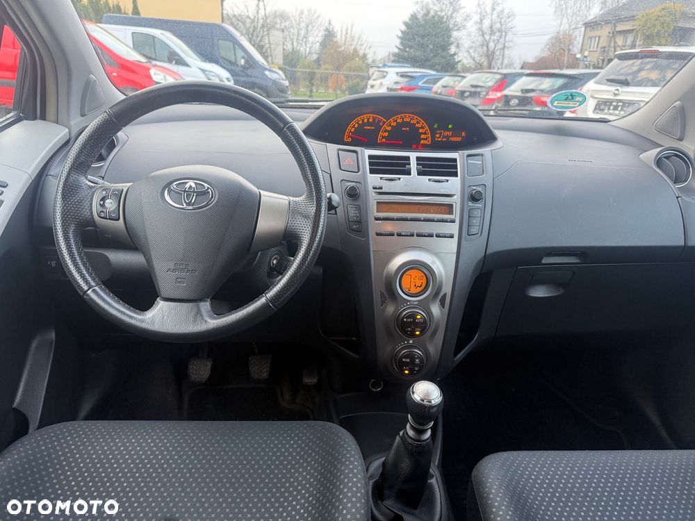 Toyota Yaris 1.33 VVT-i Sol - 8