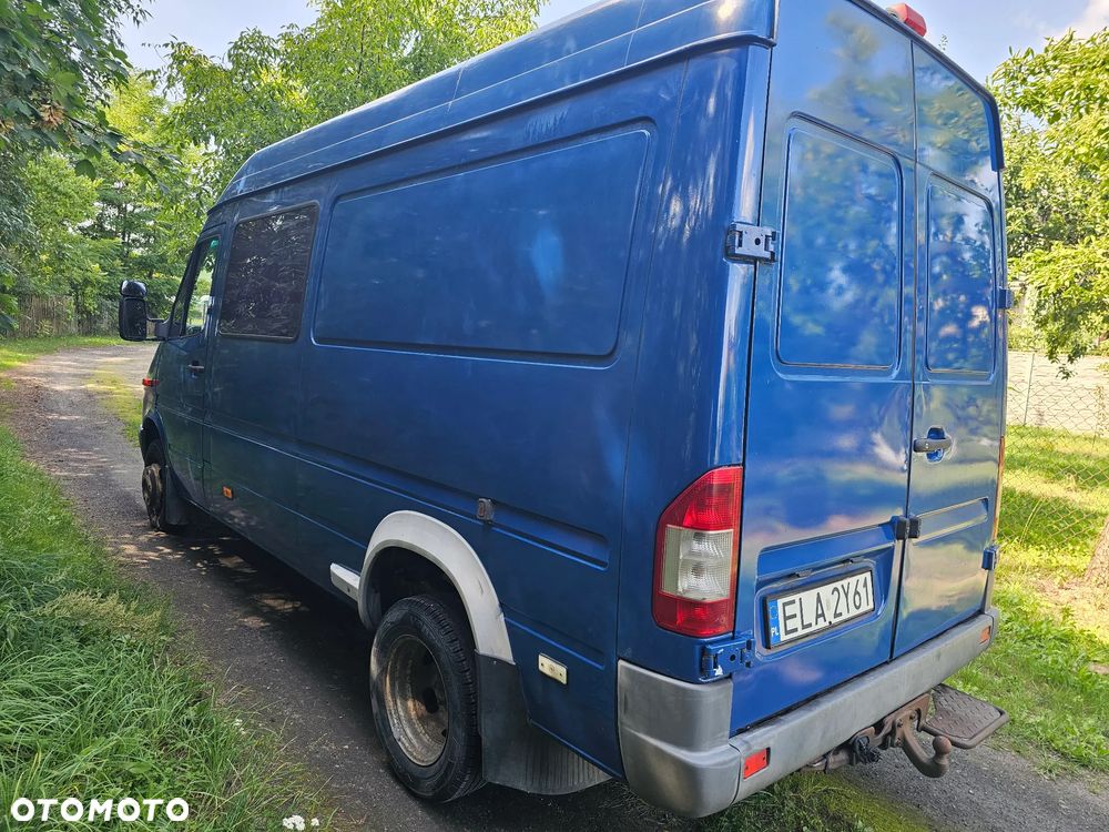 Mercedes-Benz Sprinter - 9