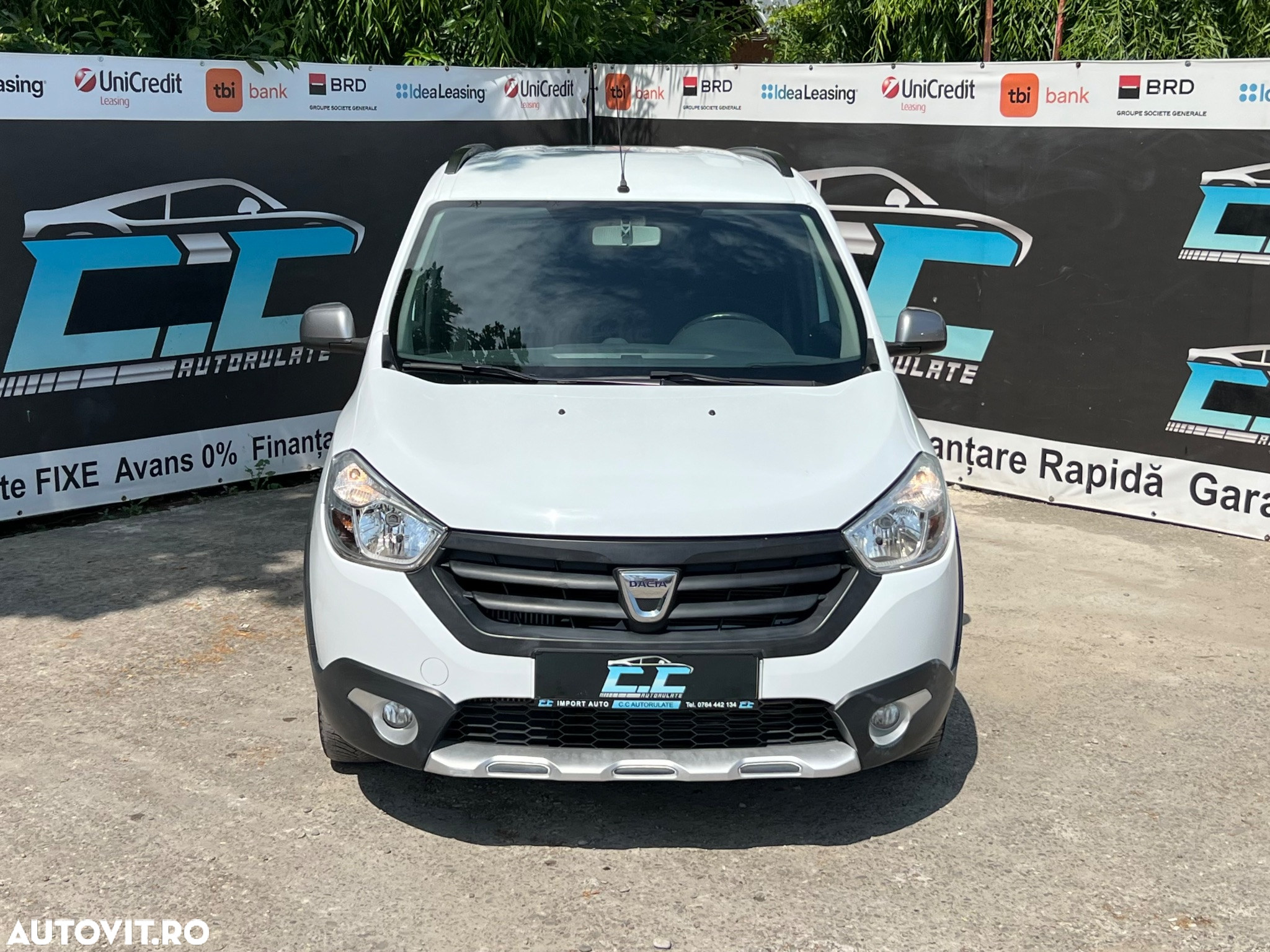 Dacia Lodgy TCe 115 Stepway - 21
