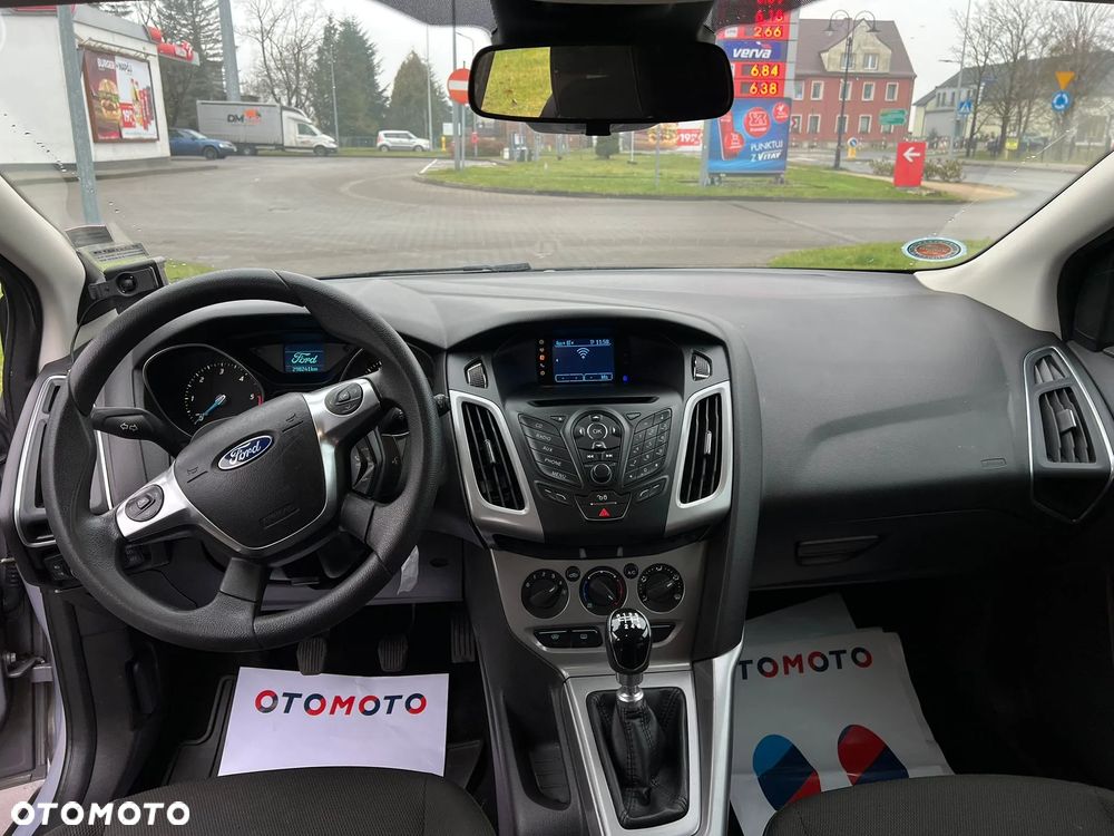 Ford Focus 1.6 TDCi DPF SYNC Edition - 9