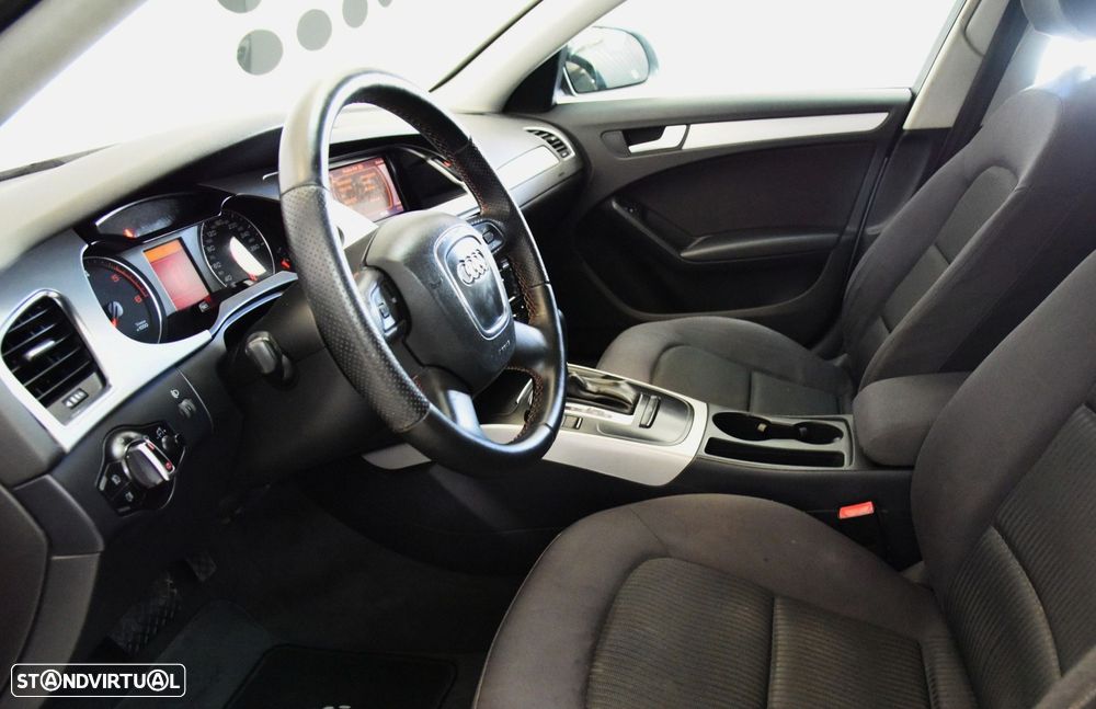 Audi A4 Avant 2.0 TDI Multitronic Business Line - 11