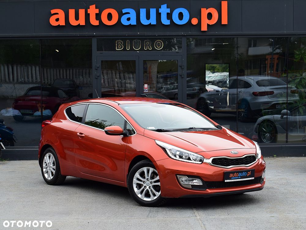 Kia Ceed - 4