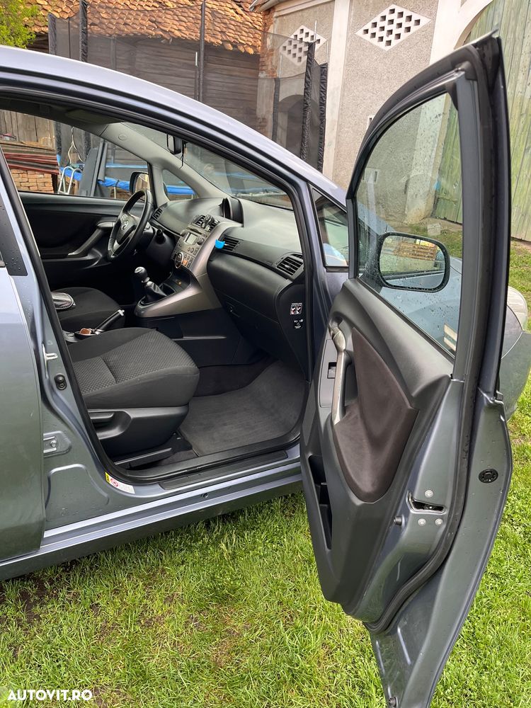 Toyota Verso 2.0 Sol - 6