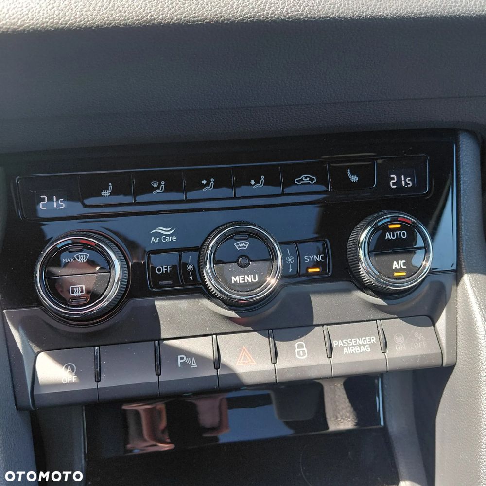 Skoda Karoq 1.5 TSI ACT Sportline DSG - 24