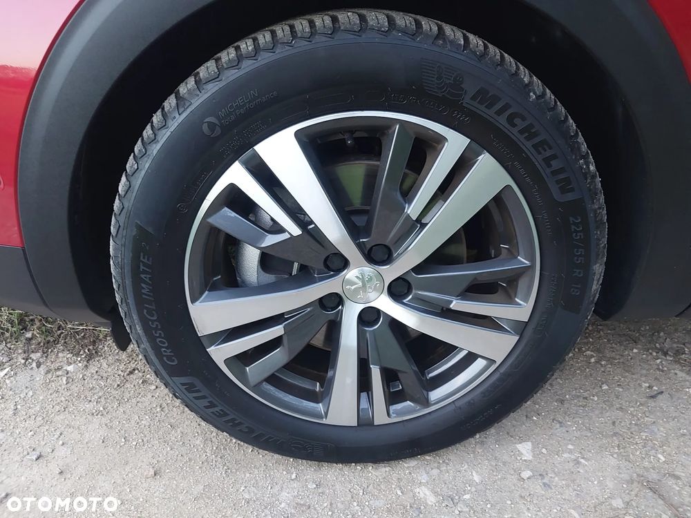 Peugeot 3008 1.6 PureTech HYbrid Allure S&S EAT8 - 31