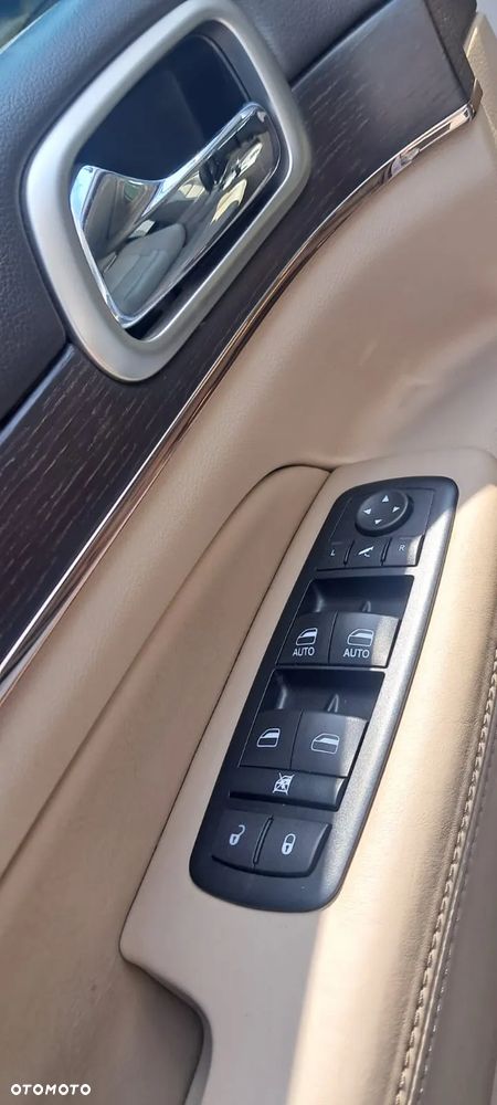 Jeep Grand Cherokee 5.7 V8 HEMI 4WD Automatik Overland - 16