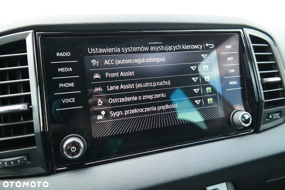 Skoda Karoq 1.5 TSI ACT Edition 130 DSG - 27