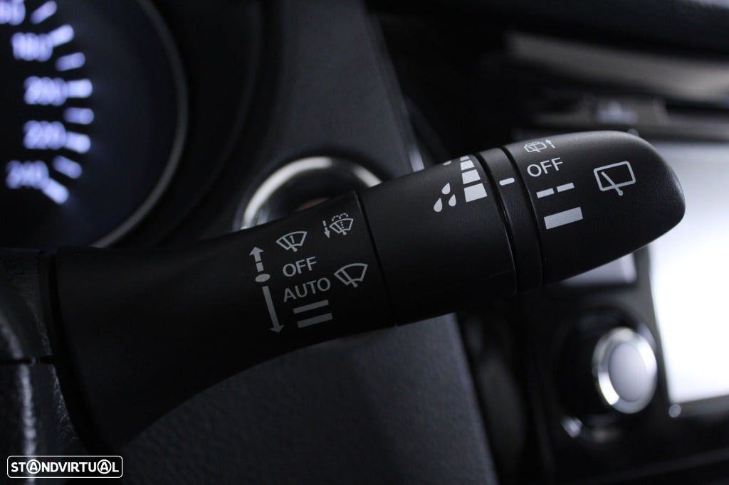 Nissan Qashqai 1.5 dCi N-Connecta - 25