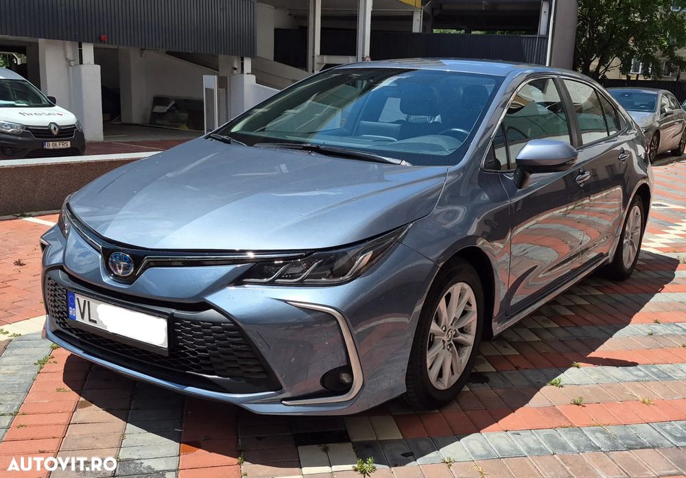 Toyota Corolla 1.8 HSD Business - 2