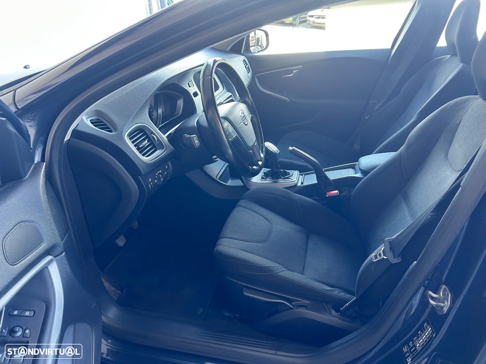 Volvo V40 1.6 D2 Kinetic Eco - 4