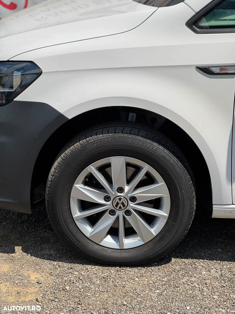 Volkswagen Caddy Maxi - 34