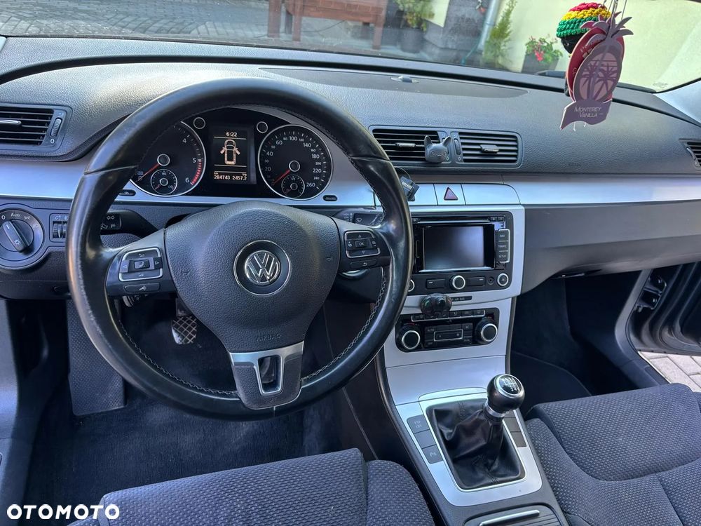 Volkswagen Passat 2.0 TDI DPF Comfortline - 5