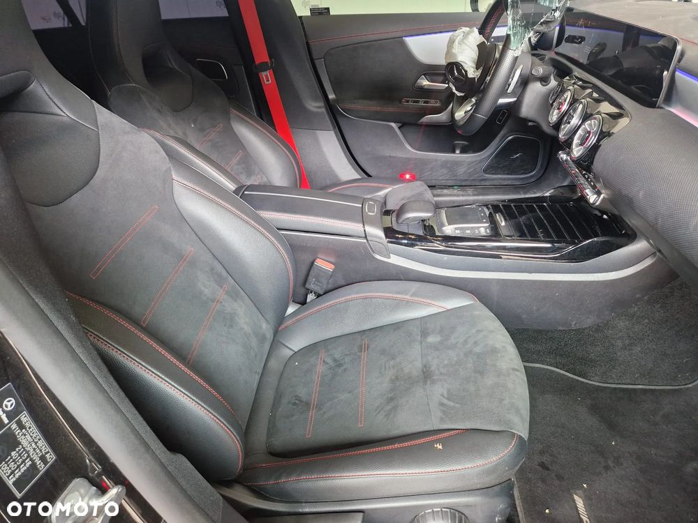 Mercedes-Benz CLA AMG 35 4-Matic 7G-DCT - 18