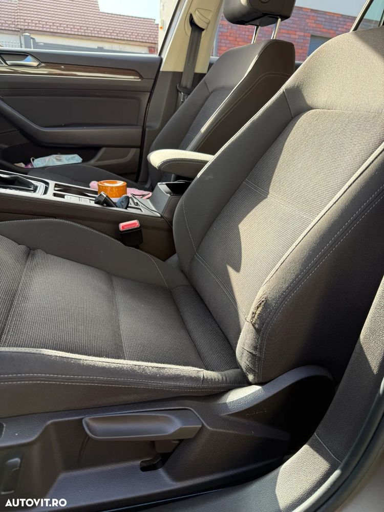 Volkswagen Passat 2.0 TDI DSG Comfortline - 13