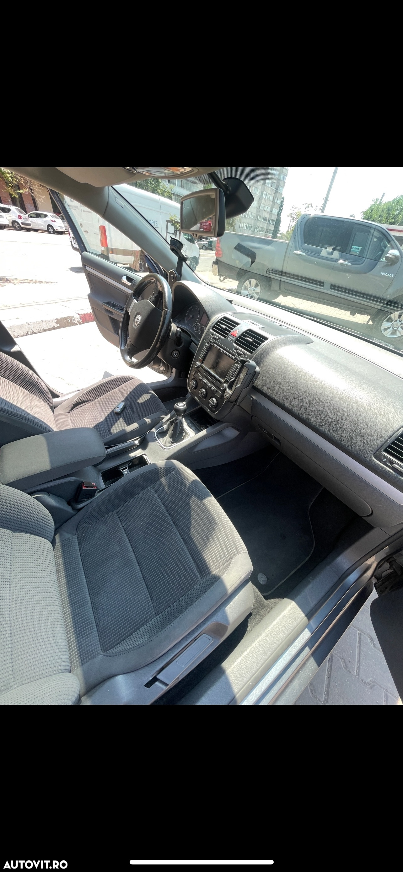 Volkswagen Golf - 6