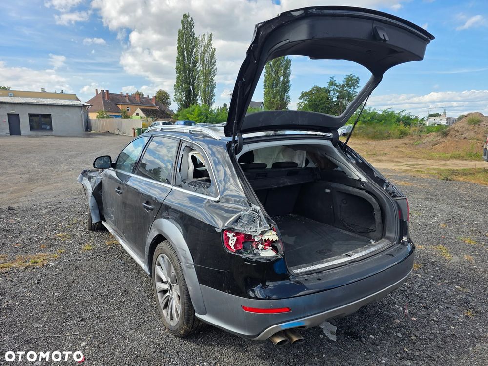 Audi A4 Allroad - 1