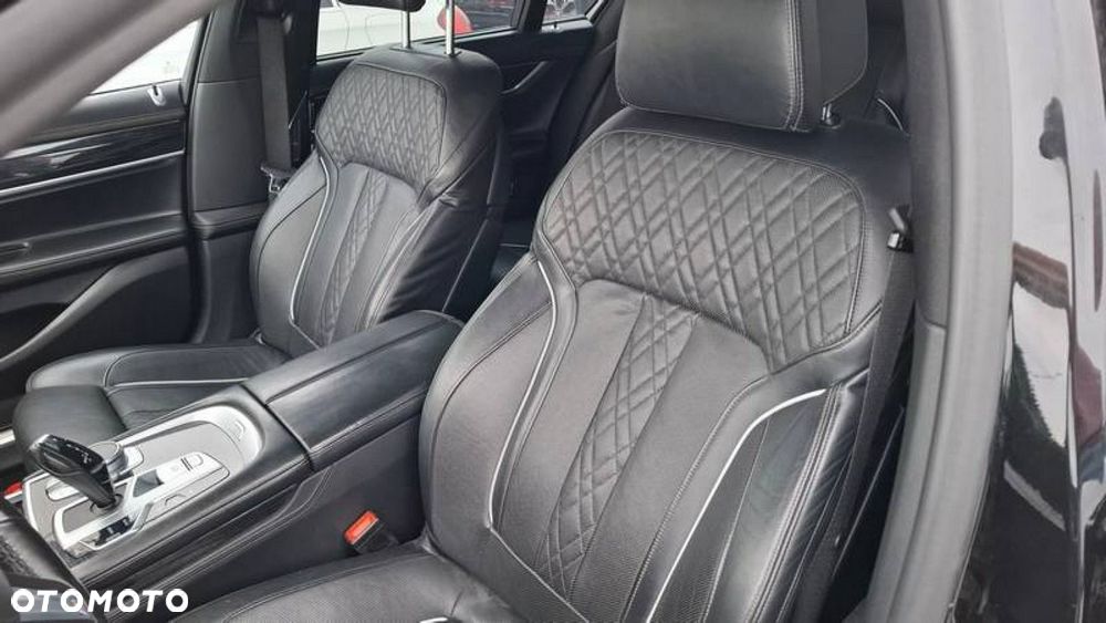 BMW Seria 7 - 11