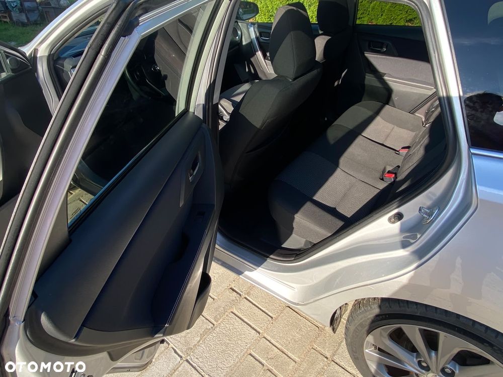 Toyota Auris - 11