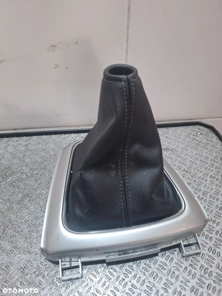 Ramka mieszek lewarka zmiany biegów Nissan Qashqai J11 lift 2017 rok nr 969354EA0A - 2