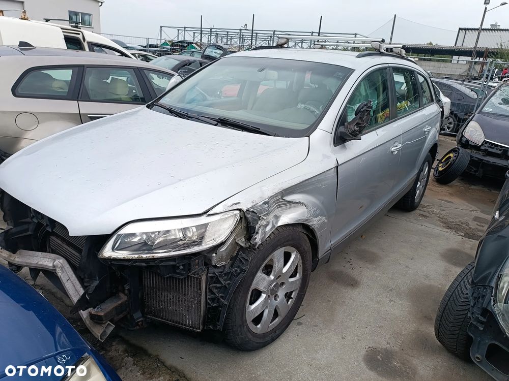 Audi Q7  z Silnikiem 4.2 TDI I skrzyni automatyczną - 5