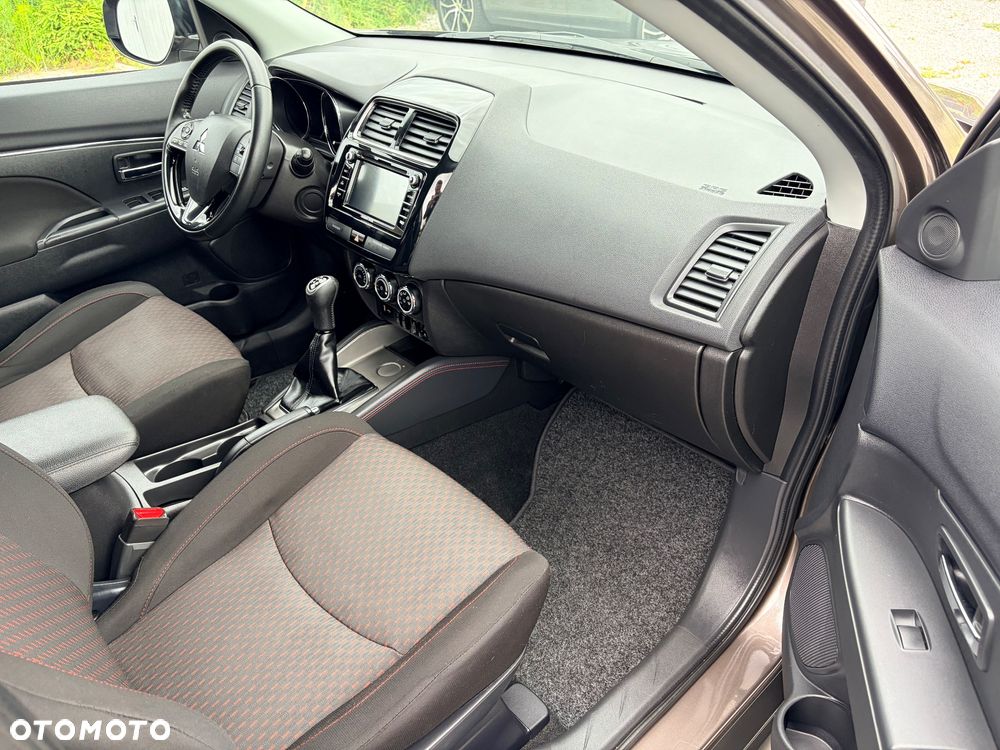 Mitsubishi ASX 1.6 ClearTec 2WD Diamant Edition+ - 11