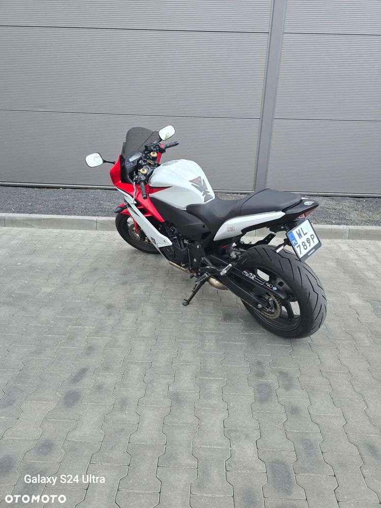 Honda CBR - 19