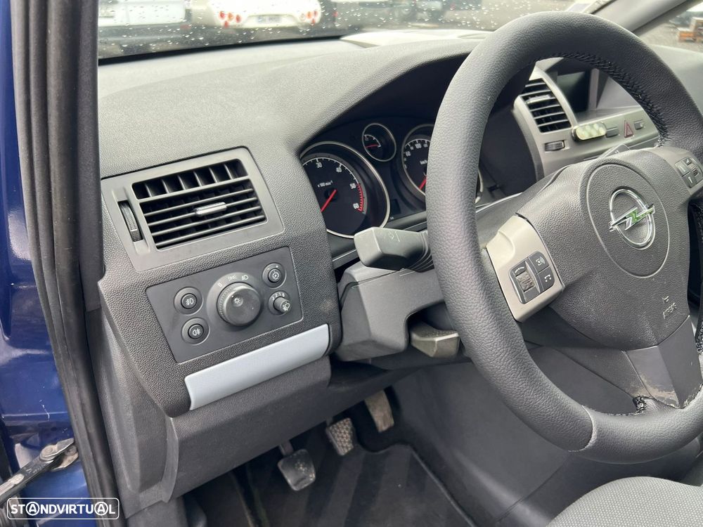 Opel Zafira 1.9 CDTI Enjoy - 30
