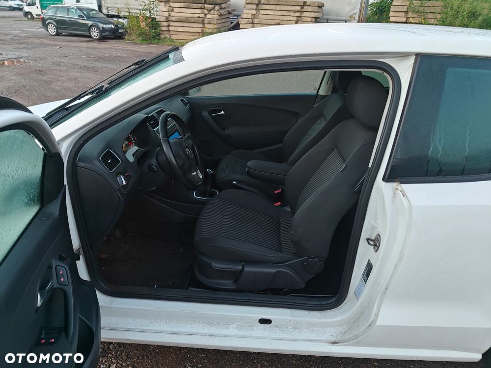 Volkswagen Polo 1.6 TDI Blue Motion Technology Highline - 11