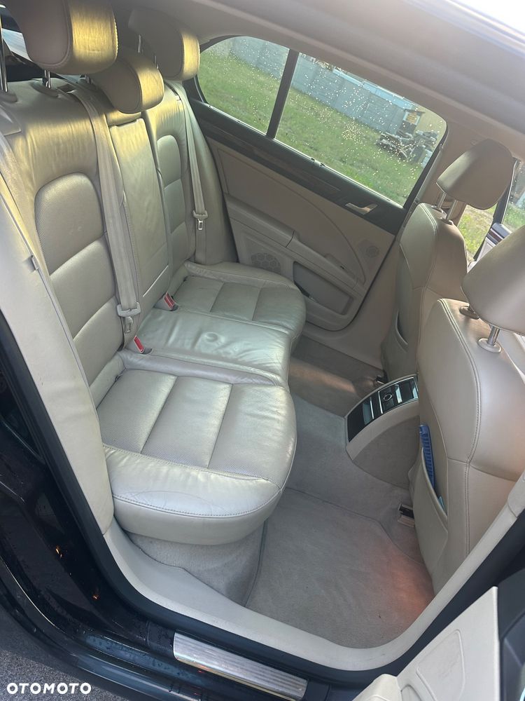 Skoda Superb 2.0 TDI Comfort DSG - 10