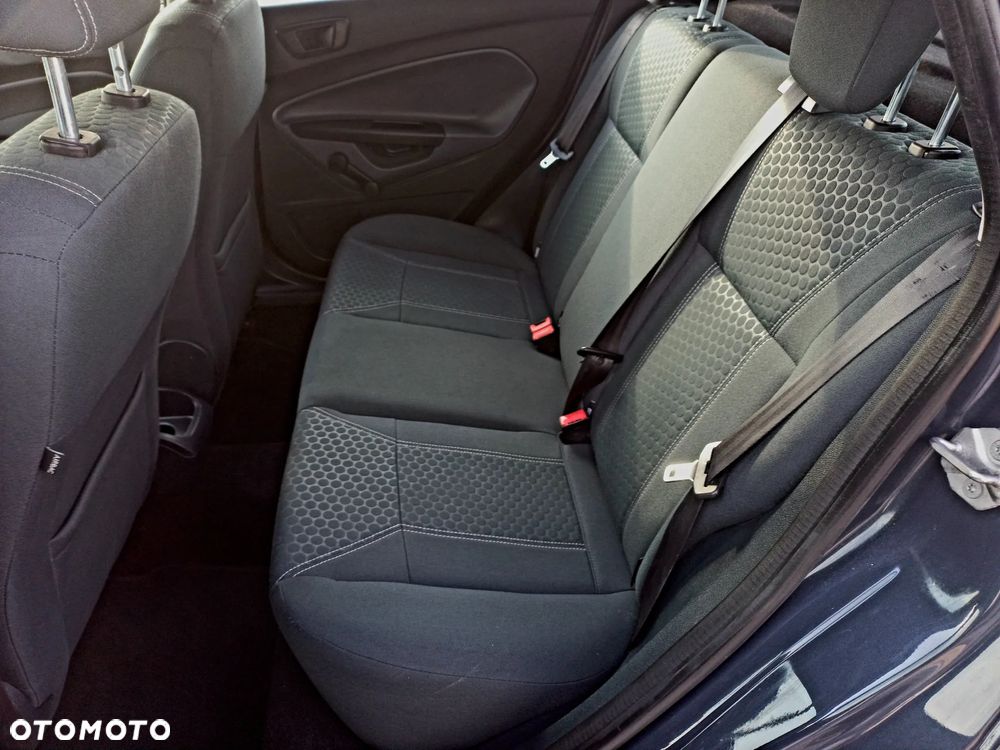 Ford Fiesta 1.4 Titanium - 20